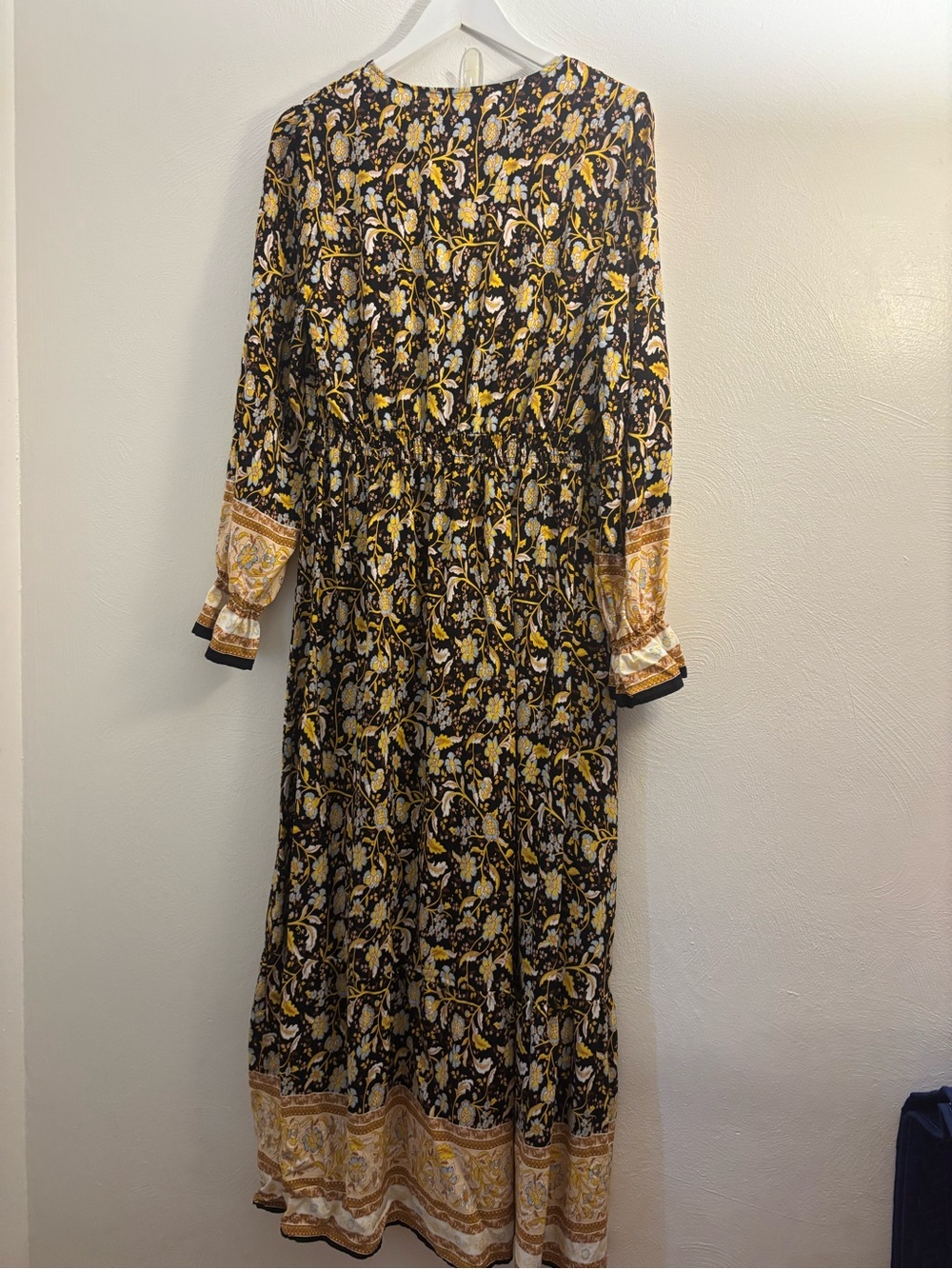 Pretty Garden Bohemian Floral Long Sleeve Maxi Dress in Black & Yellow Size Larg - Picture 2 of 10